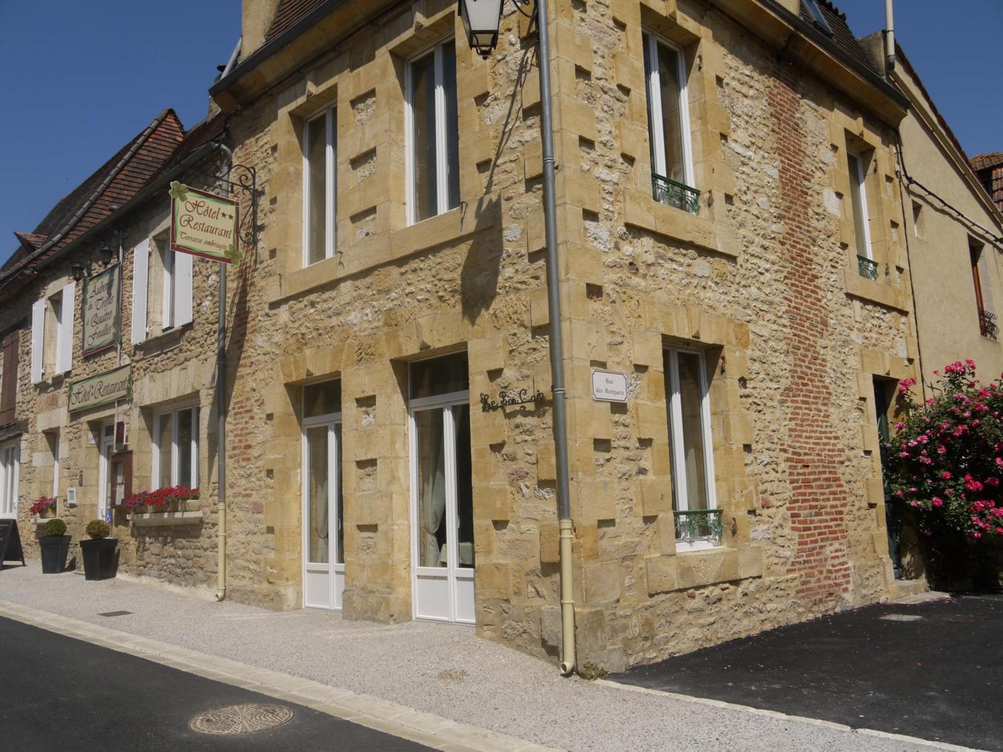Hotel Le Trefle A Quatre Feuilles Siorac-en-Périgord Exterior foto